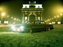 (BMW 850i dayanarak) Volga V12 Coupe 2001 10